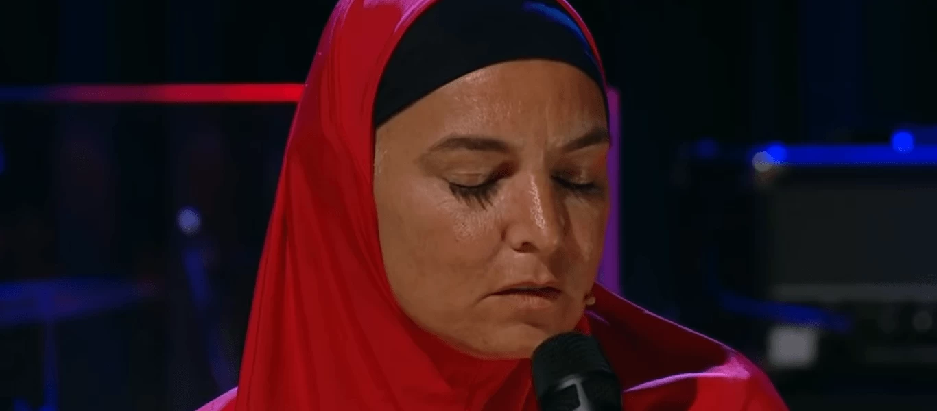 Δημόσια απολογία από την Sinead O' Connor για τη δήλωσή της «δεν θέλω να κάνω παρέα με λευκούς»